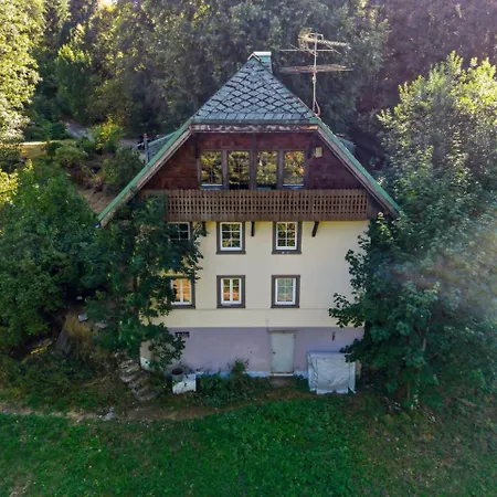 Historisches Schwarzwald-märchenhaus In Alleinlage Apartment *